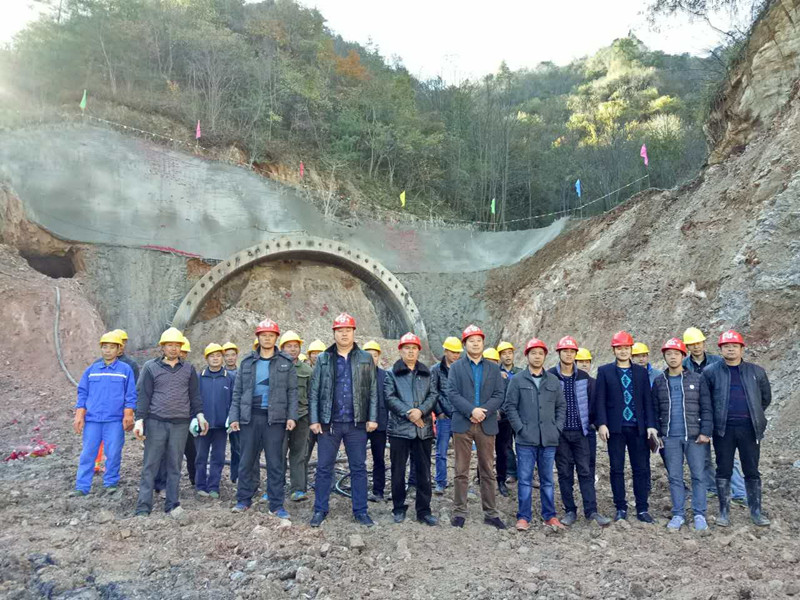 堯治河三葉湖隧道